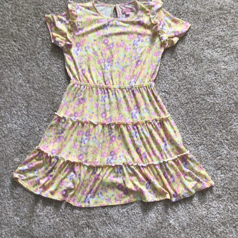 Flower dress from Costco very soft material size 14-16 comes with Jean jacket